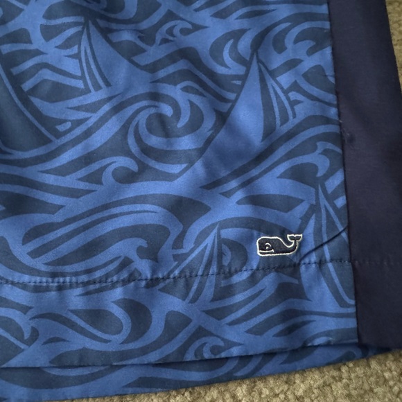 Vineyard Vines bathing suit - Picture 3 of 4